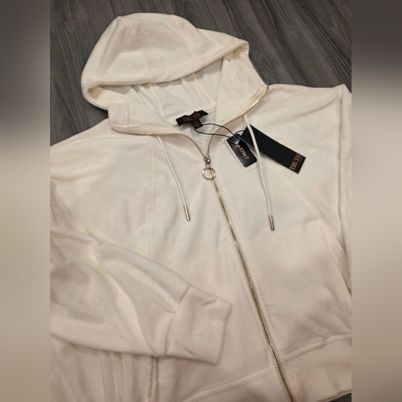 NWT TRUTH BY REPUBLIC 2pcs Set Women' Velour Hooded Track Suit Soft Ivory - Picture 5 of 15
